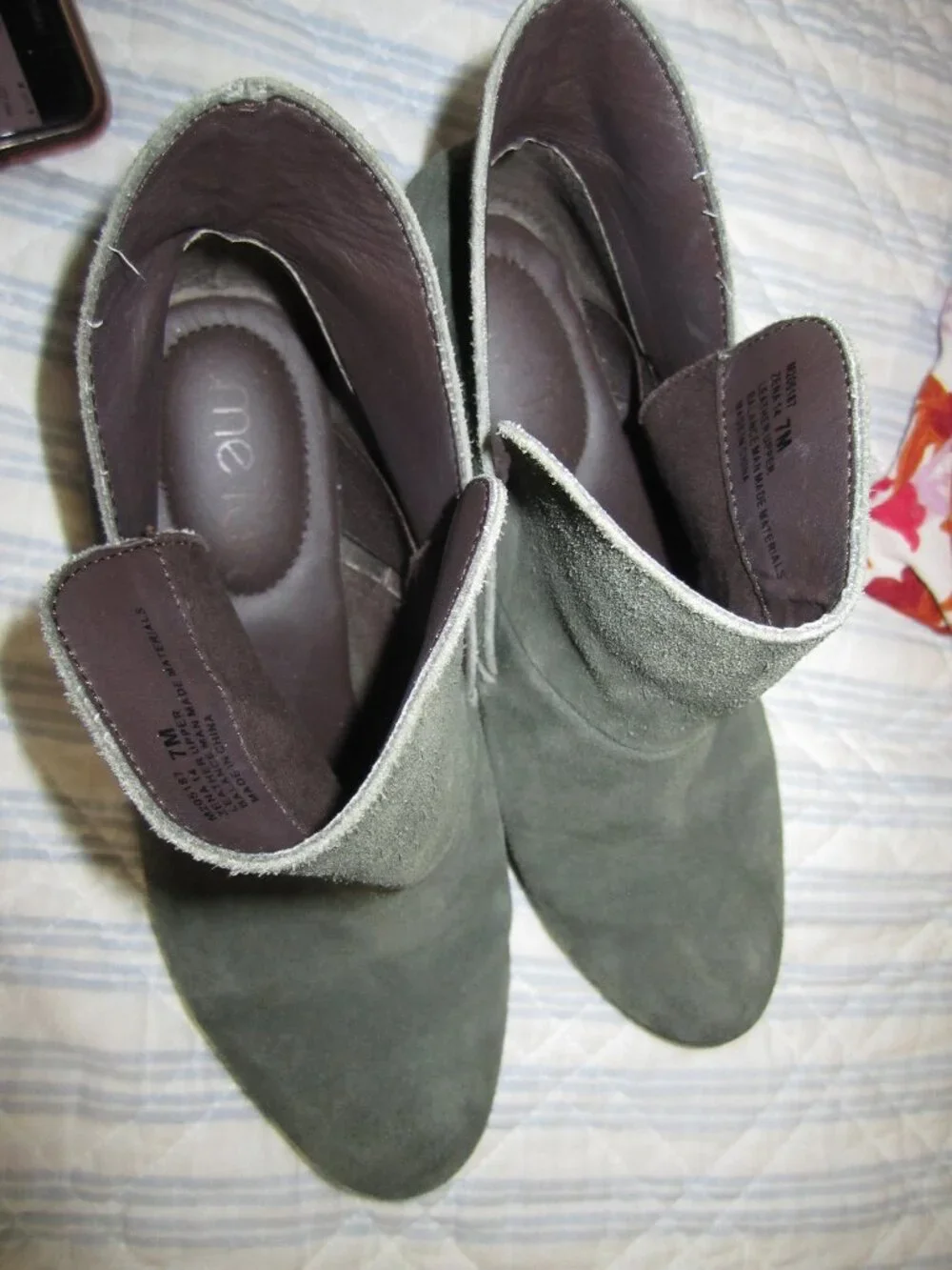me too Olive Green Suede Ankle Booties
